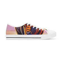 Load image into Gallery viewer, American Bison Women&#39;s Low Top Sneakers
